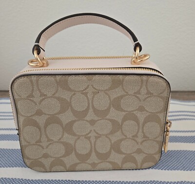 COACH C3148 - BOX CROSSBODY IN SIGNATURE CANVAS GOLD/LIGHT KHAKI
