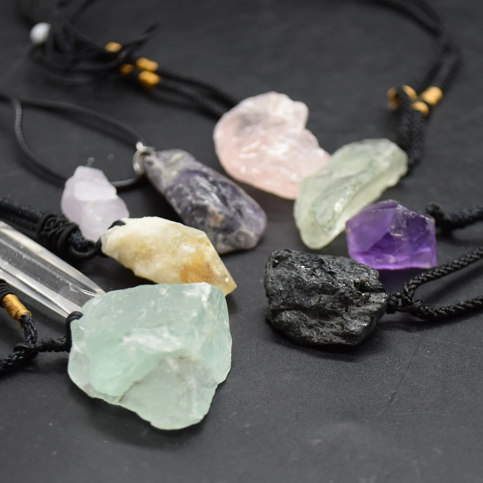 Raw Gemstone Nugget, pointed Pendant - 1.5 - 3.5cm - 1 Count - Various Stones - Image 2 of 2