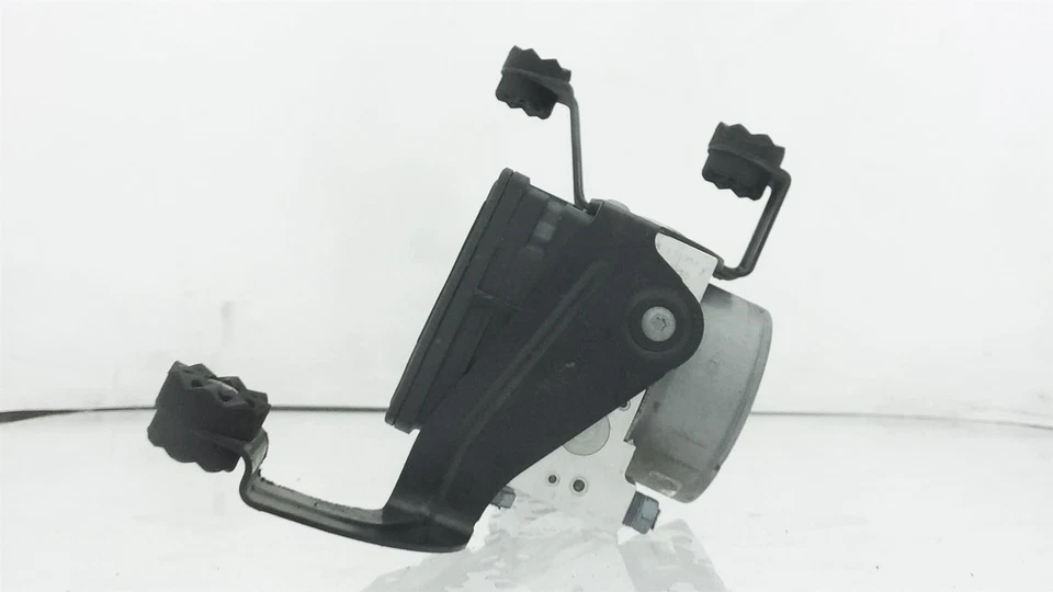 Acumulador modulador bomba abs BMW 328D VSA 2014-2018 34-51-6-875-562 Foto 3 de 4