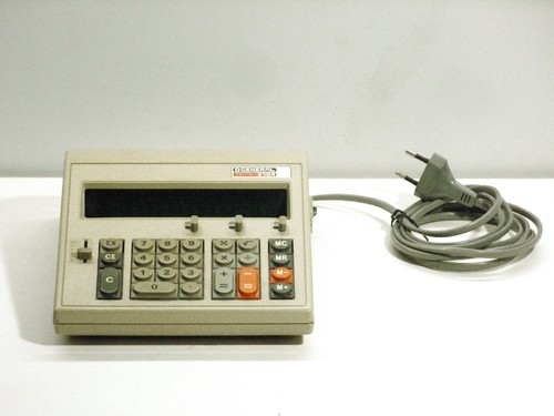 Vintage Tischrechner MADE IN JAPAN mit 12er VFD-Display +Hülle!! - Afbeelding 5 van 9