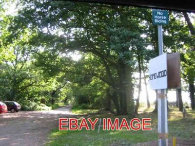 FOTO ZUGANG ZU HOMEWOOD ABSEITS DER CODICOTE ROAD WELWYN DAS SCHILD IST NUR EIN BISSCHEN DRAN