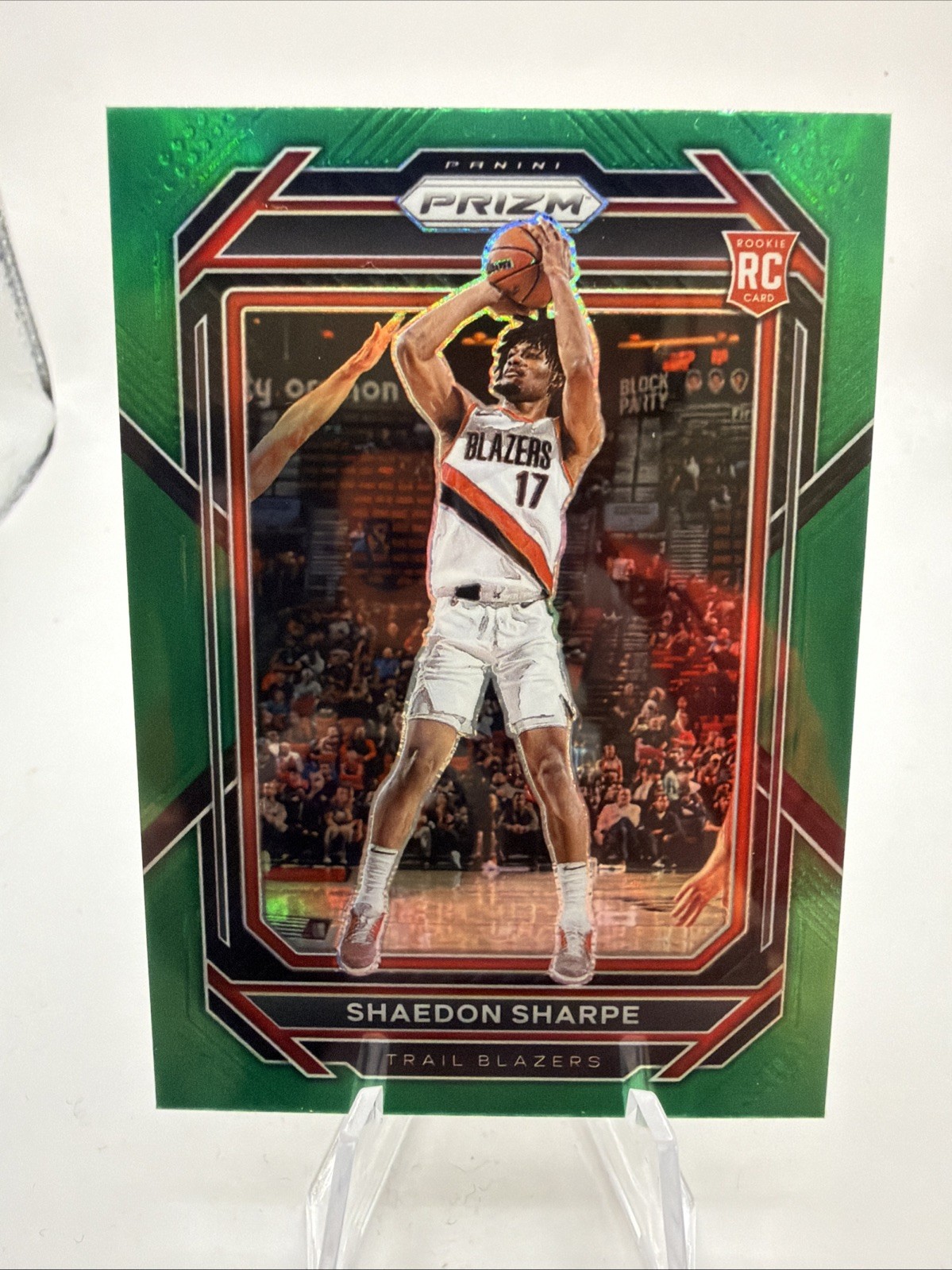 2022-23 Panini Prizm Shaedon Sharpe Green Prizm RC. Portland Trail Blazers #250