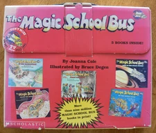 THE MAGIC SCHOOL BUS BRIEFCASE WITH 5 BOOKS plus 2 extras ~ Very Good!  ~ 1994