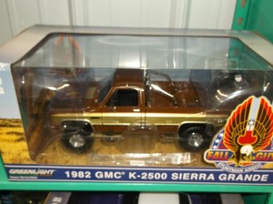 Greenlight 1/18 Fall Guy Truck - GMC K-2500 Sierra Grande Wideside 1982 - Édition Limitée