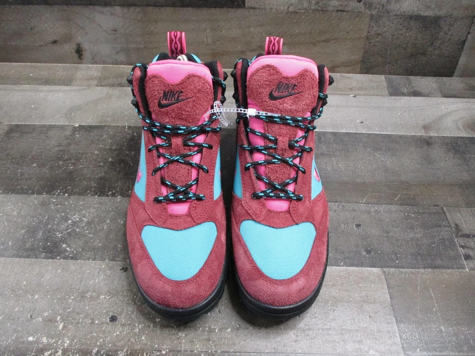 Nike ACG Torre Mid WP Boots Mens Size 9.5 Red Blue Pink Hiking Suede FD0212-600 - Image 3 of 4