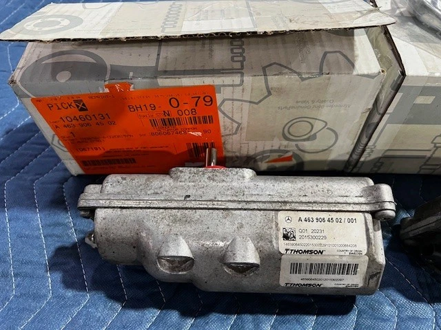 Actuadores Mercedes Benz G550 G63 AMG 4639064502 4639064402 usados 19-21 OEM Foto 3 de 4