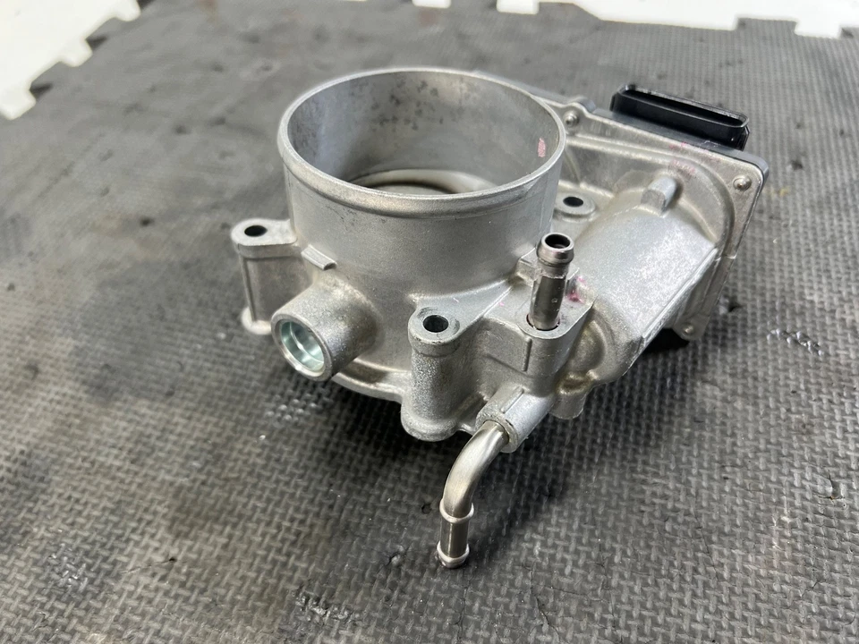 Carrocería del acelerador del motor Lexus IS RC 300 350 2021-2025 3,5 2GR Foto 4 de 4