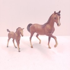 Vintage 1970s Breyer Horse #3055 Arabian Mare And Foal Classic Family Chestnut