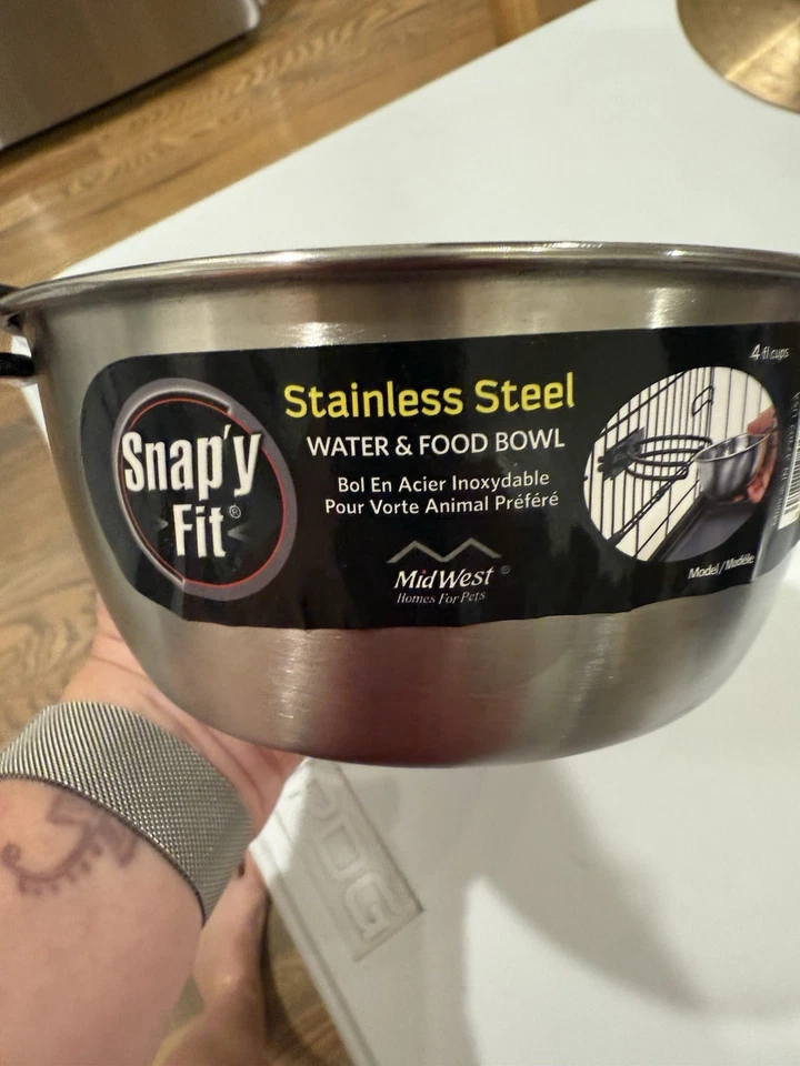 Cuenco de agua y comida Snappy Fit 32 onzas para perros y gatos Foto 3 de 4