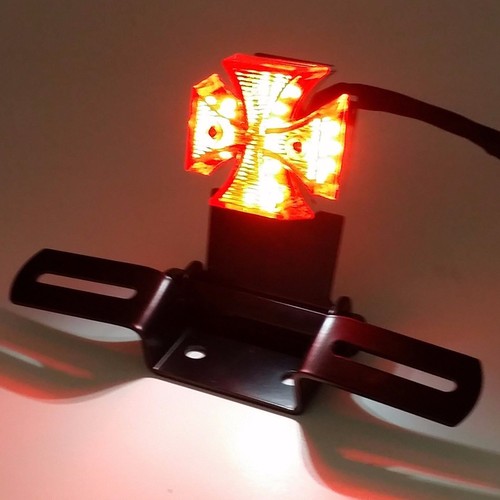 Red Cross Brake Tail Light For Harley Honda Kawasaki Suzuki Yamaha Victory Cafe - Bild 8 von 9