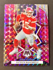 2022 Mosaic 🏈 Patrick Mahomes II NATIONAL  PRIDE #256 PINK CAMO MOSAIC CHIEFS