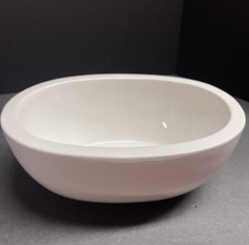 CRABTREE  EVELYN WHITE CERAMIC BATHTUB VANITY BOWL DISH, 9 7/8" L X 7" W X 4  D