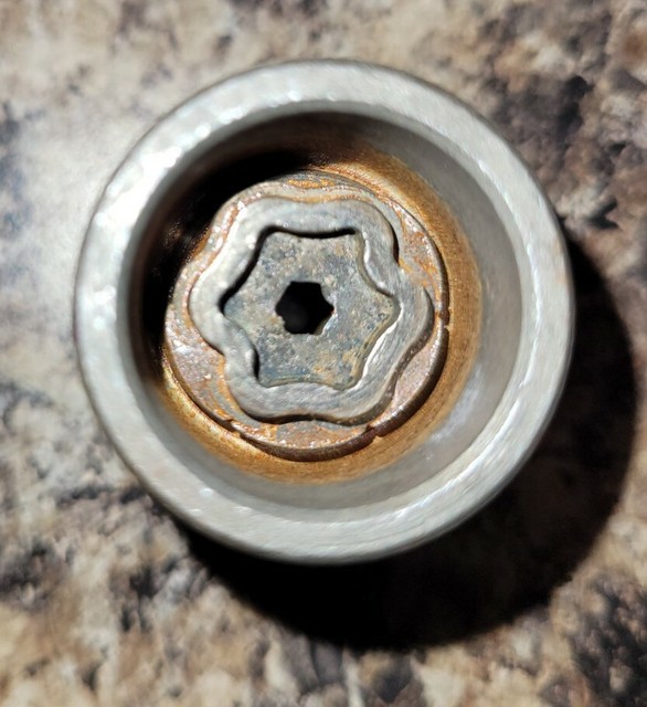 McGard Wheel Lock Key 4664000 Read Description L30 for sale online eBay