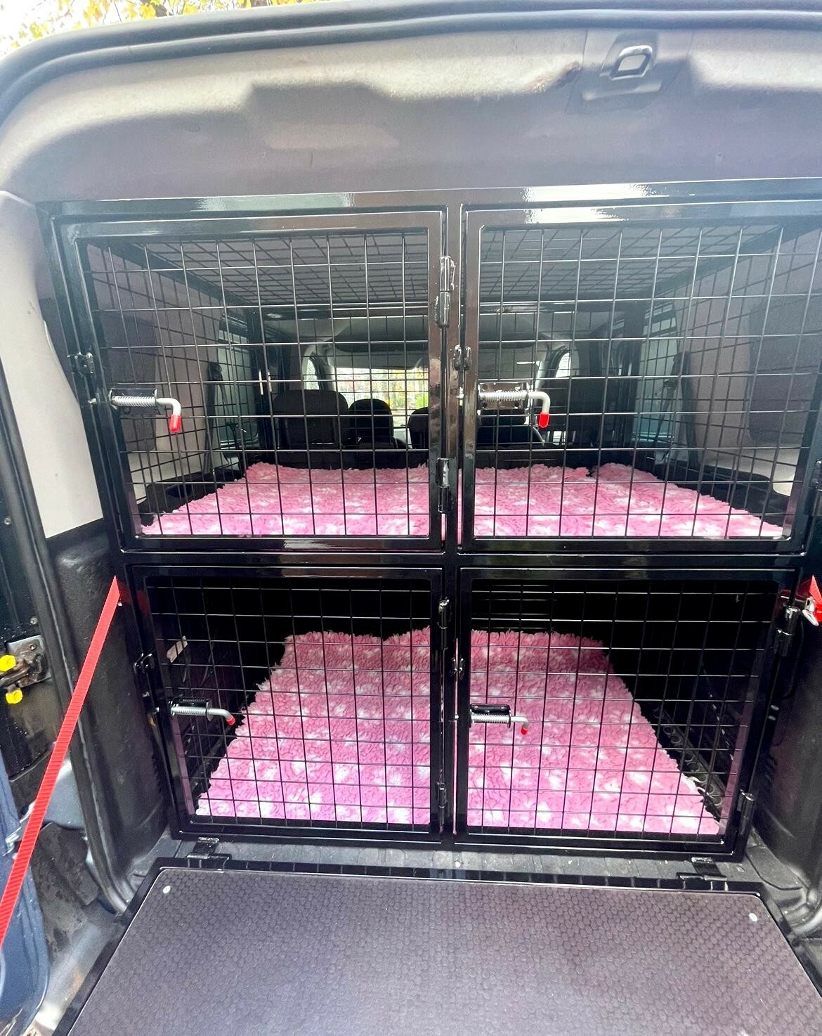 Dog cages crates van Transit Berlingo Partner Vivaro Transporter