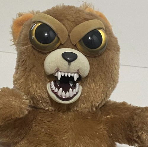 Feisty Pet Plush Brown Bear Loving Face To Scary Face White Sharp Teeth Working - Picture 2 of 9