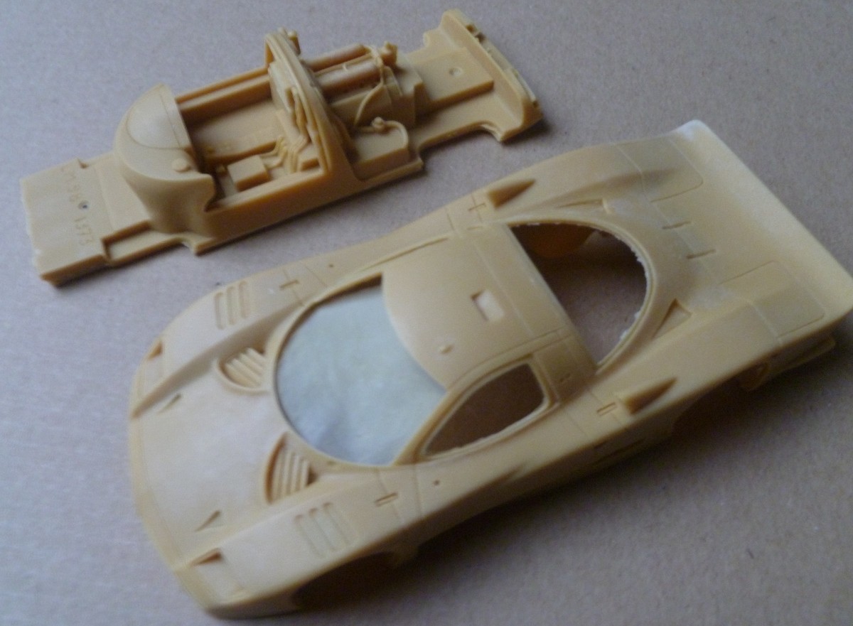 NISSAN R390 GT1 NISSAN R390 GT1