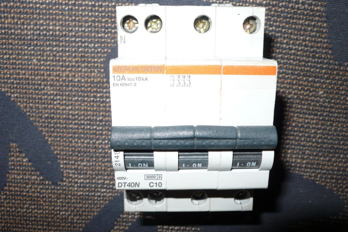 Disjoncteur Différentiel Merlin Gerin DT40 Mono 10A 30mA - Réf 21442 6kA - Occasion