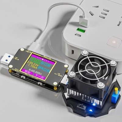 Tragbarer USB Tester mit LCD Display für Echtzeit Ladedaten Überprüfung