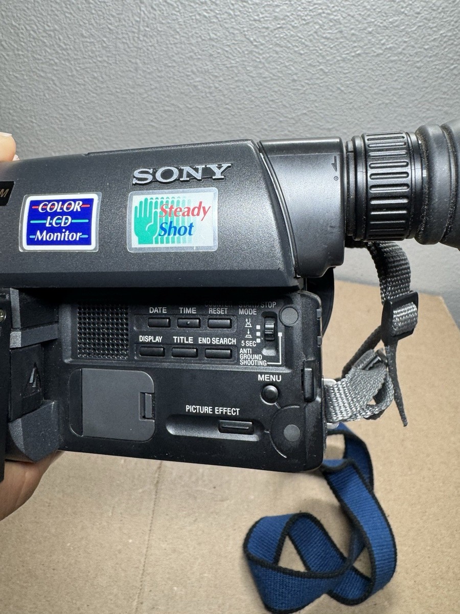Sony Handycam CCD-TRV25 - camcorder - Video8 for sale online