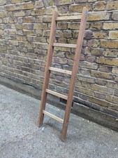 (18) VINTAGE WOOD 5 RUNG LADDER - COLLECT OR DELIVERY