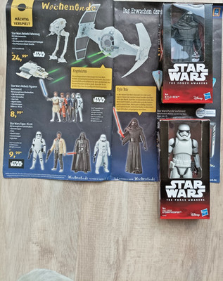 Star Wars Figuren OVP Hasbro Disney Kylo Ren und Stormtrooper mit Prospekt