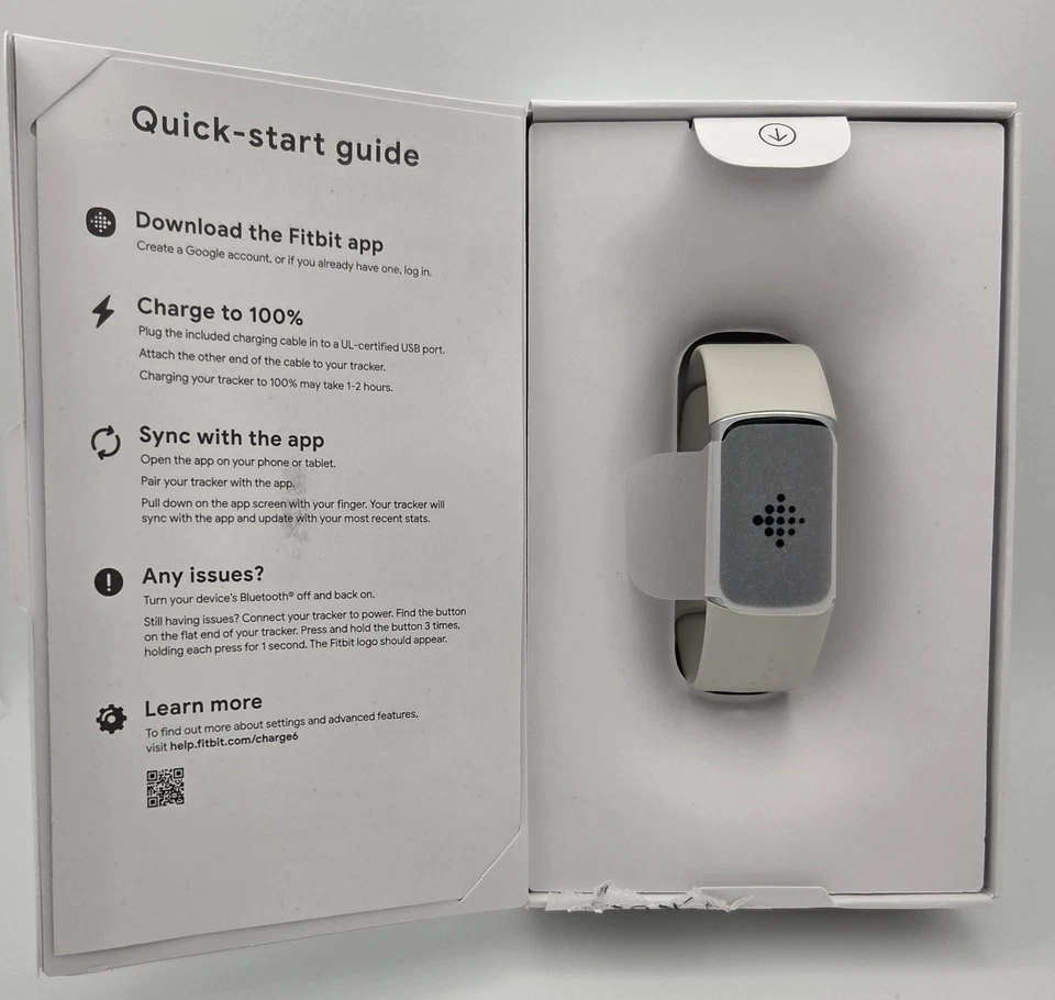 Fitbit Charge 6 Advanced Fitness & Health Tracker prata/porcelana - caixa aberta - Imagem 2 de 4