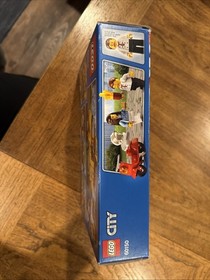 LEGO CITY Pizza Van 60150 Retired NEW Factory Sealed 249 pcs