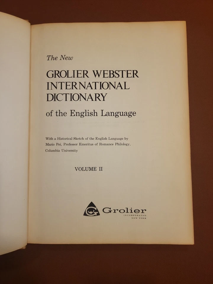 LARGE Webster's New International Dictionary of English Language  2 Volumes 1973 - Image 3 of 4