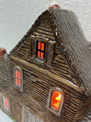 Vintage Ceramic Large Flashing Lights Haunted House 11x11” - Picture 11 of 20