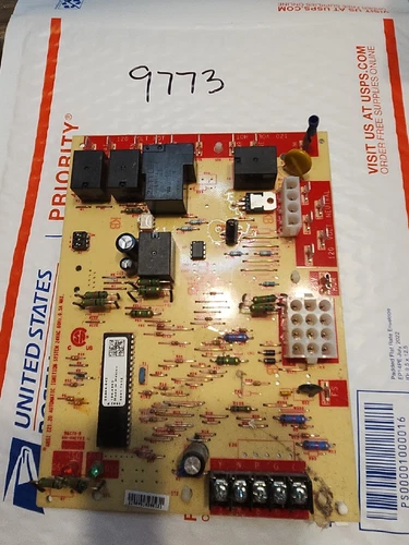 Emerson 50A66 843 Furnace Control Circuit Board 150 0993