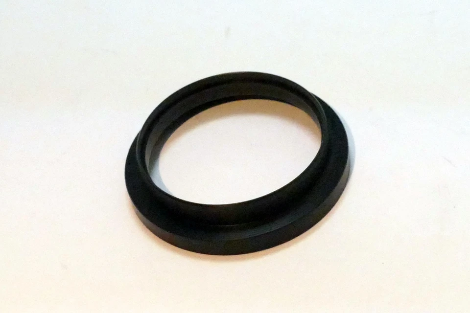 58mm female thread hood or plastic ring (single threaded) - Image 2 of 4