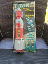 VINTAGE- TITAN 1970's-PROCESSED PLASTIC CO.-14"-"APOLLO MOON ROCKET" RARE 