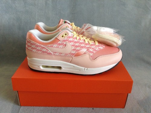 nike lemonade pink