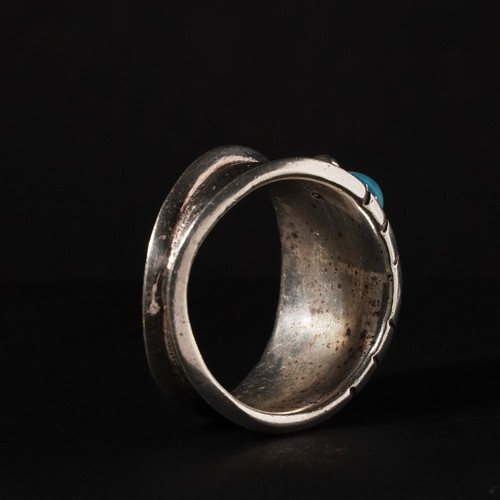 Vintage Sterling Silver 25 Blue Turquoise Ring Wide Domed Band Modernist Size Q - Picture 4 of 7