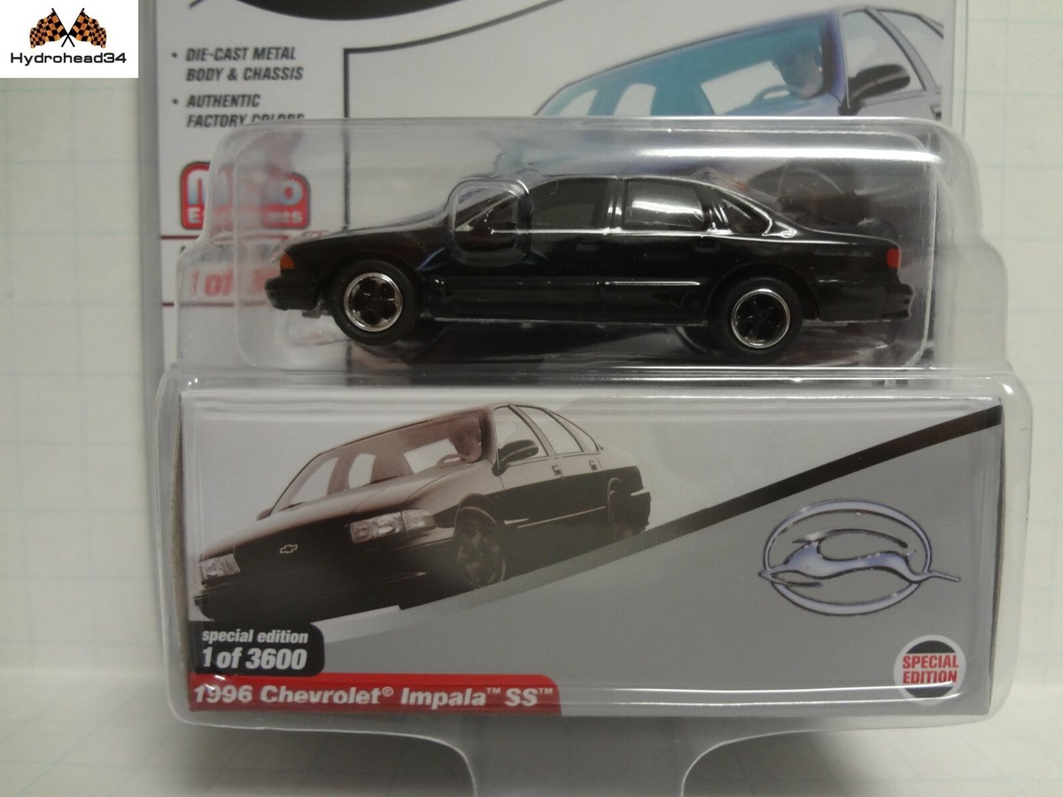 ジョニーライトニング 1996 シボレー　インパラ SS 1/64 1/64 ミニカー 1996 CHEVROLET IMPALA SS グレー シボレー