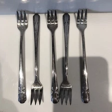 Set of 5 Wm Rogers Mfg Co Original Rogers Cocktail forks
