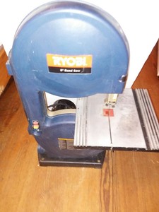 RYOBI BS901 Vertical Band Saw 9" 120v Single Speed, Cast Iron Base