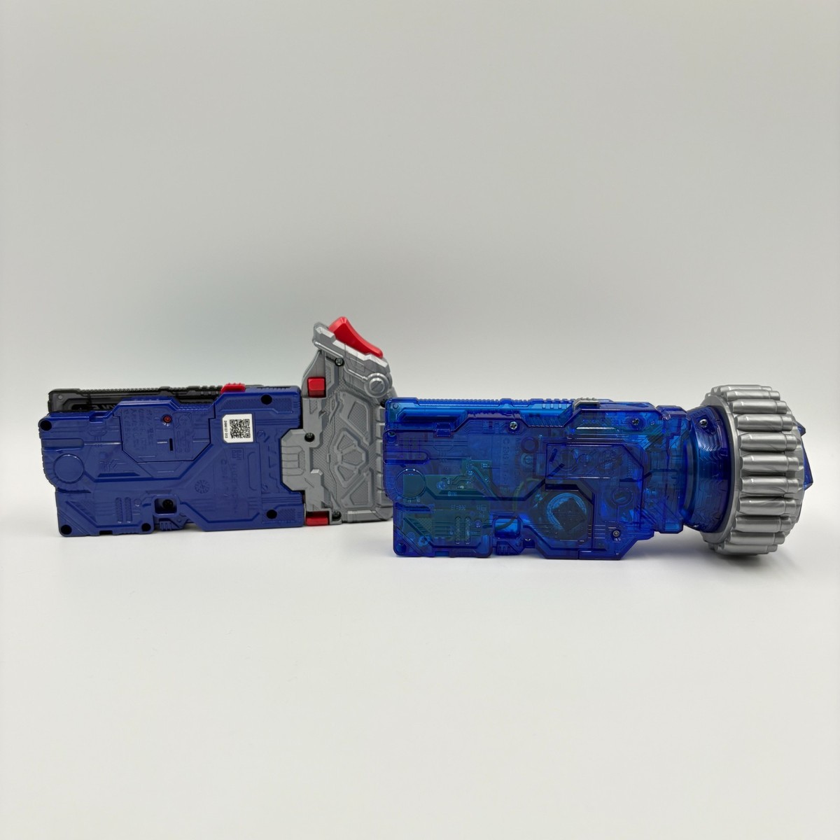 Kamen Rider Zero One DX Rampage Gatling Progress Key & Assault