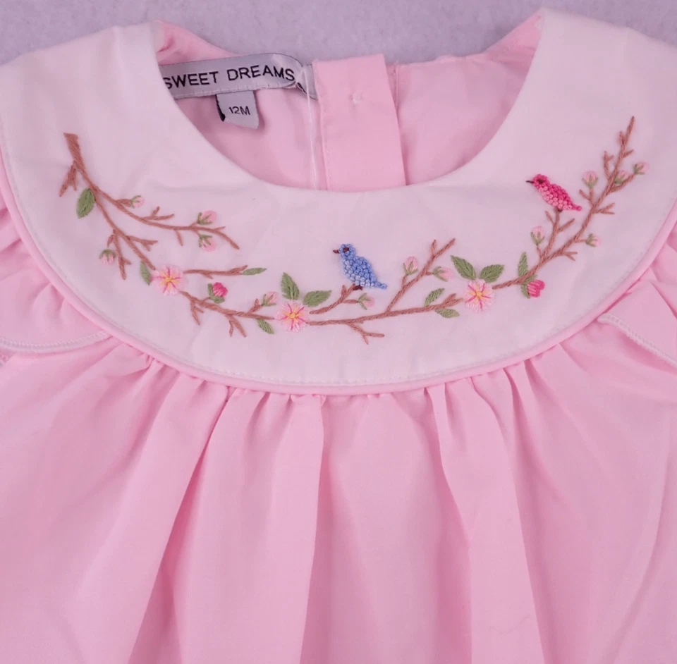 Nuevo con etiquetas Mameluco Sweet Dreams Niña 12 M Rosa Bordado Pájaro en Rama Manga Volantes Foto 3 de 4