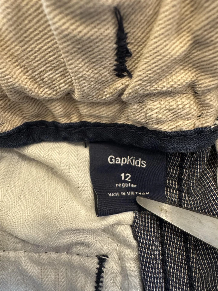 Pantalones Cortos Chinos GapKids Niños Talla 12 Gris Cintura Ajustable Sólidos Verano Informales Foto 2 de 4