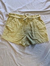 Old Navy Women's Green Khaki Shorts Size 12 Elastic Waist with tie and ruffle