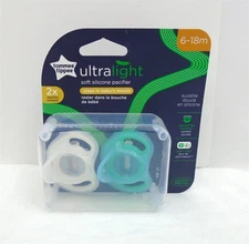 Tommee Tippee Ultra-Light Silicone Pacifier, One-Piece Design 6-18 Months 2-Pack