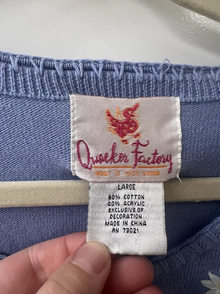 Quacker Factory Blue Daisy Embroidered Short Sleeve Sweater SZ L - Image 3 of 4