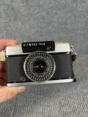 動作OK OLYMPUS PEN EE-2 ハーフフィルムカメラ #1915 良品] OLYMPUS PEN EE-2 / ハーフフィルムカメラ 【公式通販】