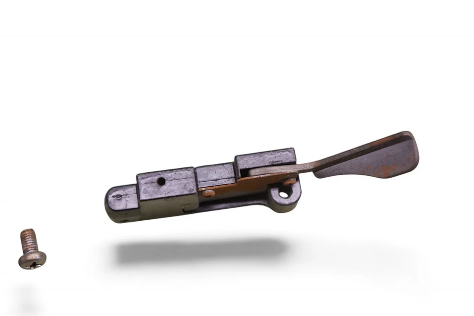 1985 Yamaha RZ350 Kenny Roberts RZ 350 RZ-350 LC LC350 *2340A защелка сиденья  - Изображение 3 из 4