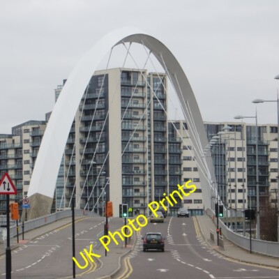 Foto 6x4 Squinty Bridge Glasgow Blick von Süden.  (aka Clyde Arc, bu c2015