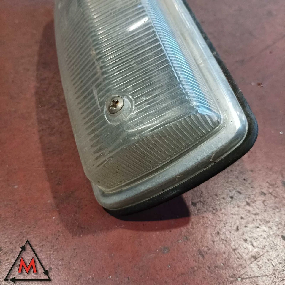 Freccia anteriore sinistra VOLKSWAGEN TRANSPORTER T2 1967-1972 usata (101063) Foto 3 de 4