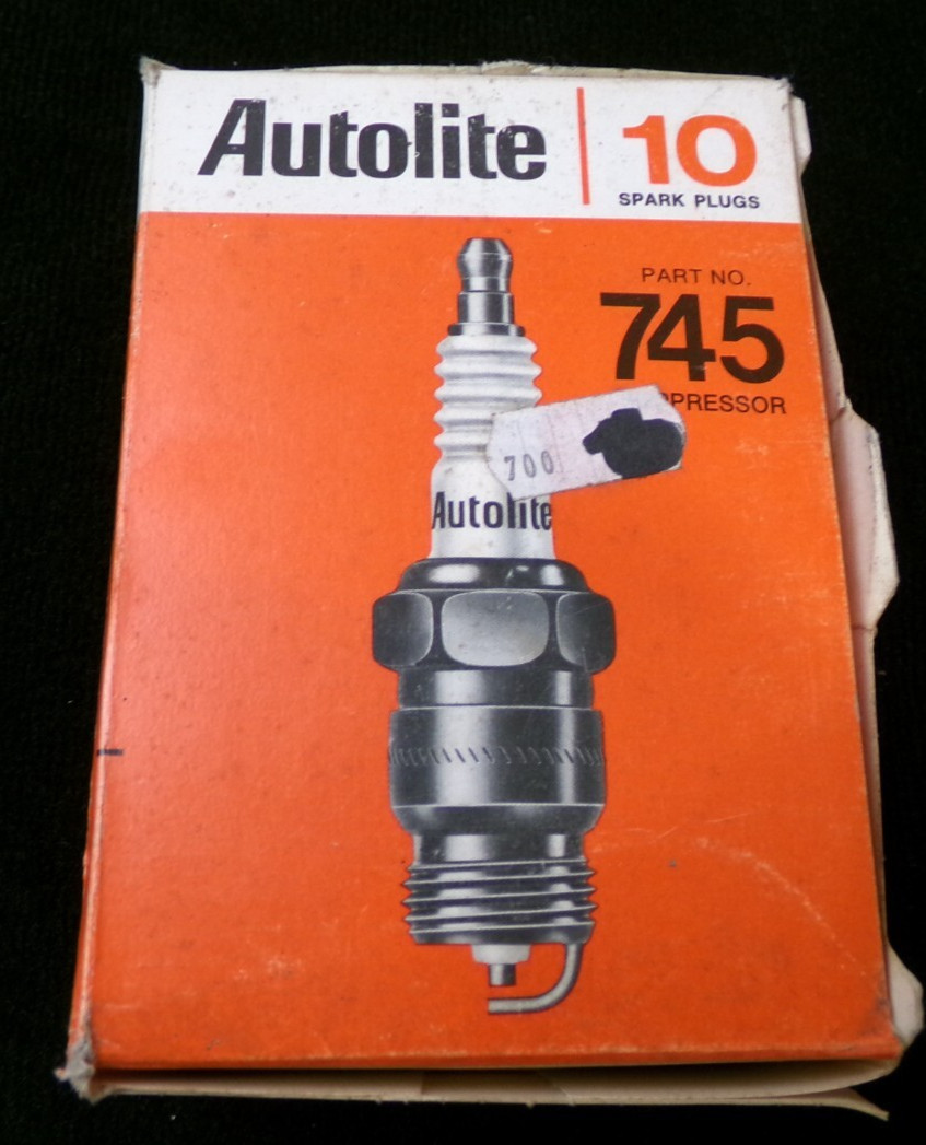 NOS BOX OF 10 #745 AUTOLITE SPARK PLUGS, BSF42
