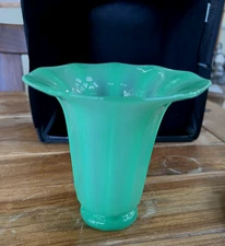 Carder Steuben Green Ribbed Signed Art Glass Vase Amazing Design!