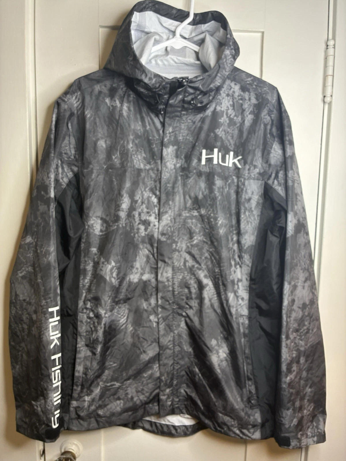 Huk Fishing SubPhantis Night Vision Camo Packable Rain Jacket H4000018 Men’s M
